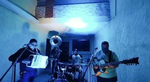BANDAS,NORTEÑOS, GRUPOS MUSICALES Y MARIACHIS